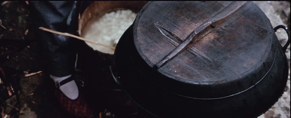 芙蓉镇 [Hibiscus Town] (1987)